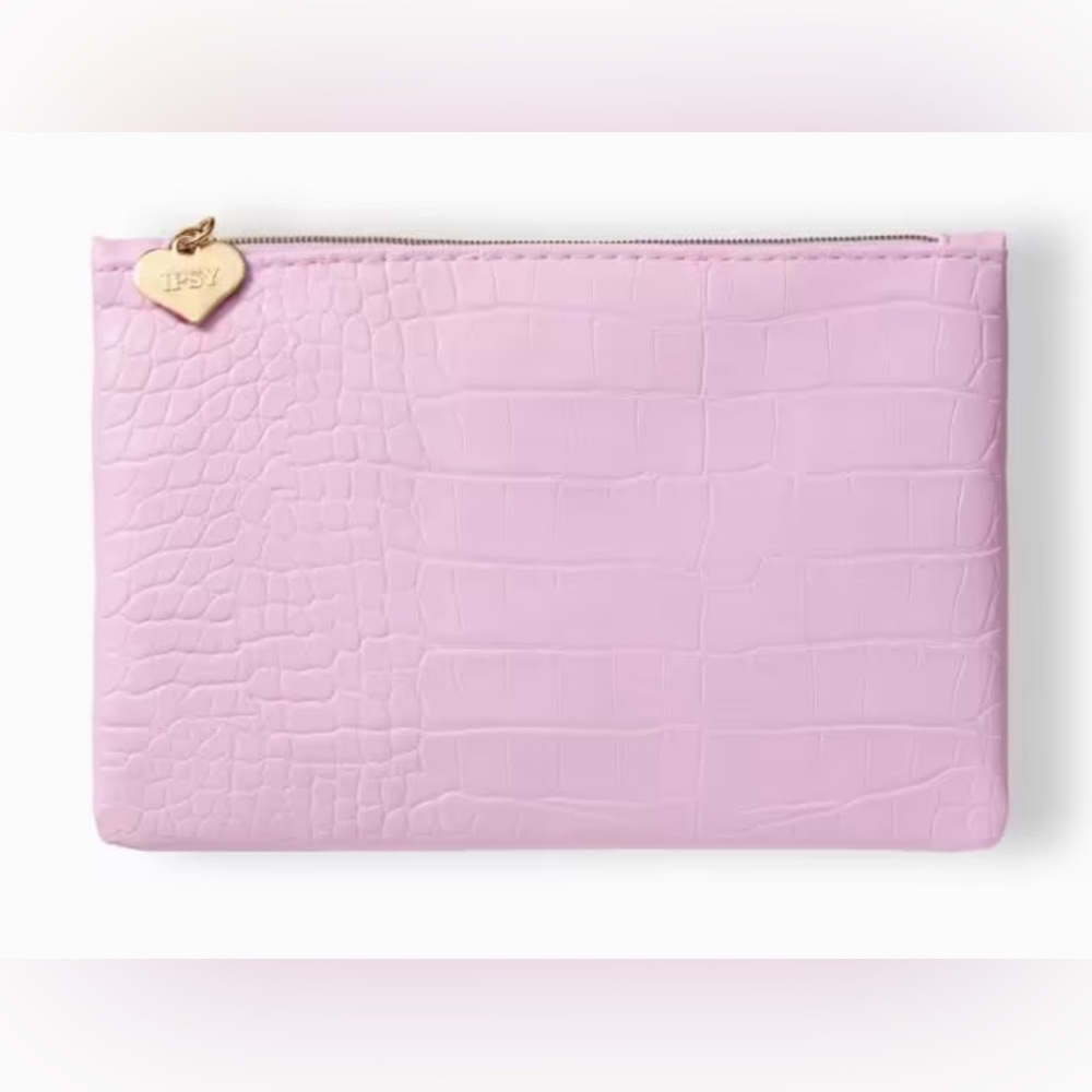 🦋 3/$9 Ipsy faux crocodile texture pink makeup bag with gold heart zipper pull
